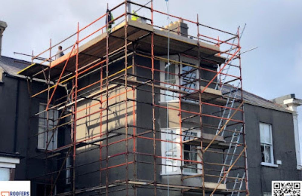 How do I know if my roof needs replacing?