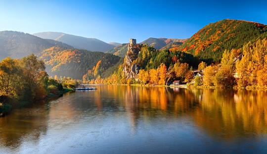 Geografia Slovenska: Krajina hôr, nížin a krásnych panorám
